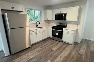 2714 Floyd St, Lake Station, IN 46405 - Photo 2