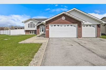 7540 W 92nd Avenue, Crown Point, IN 46307 - Photo 1