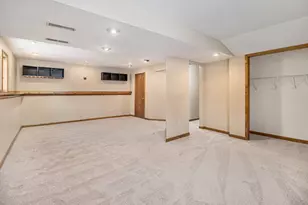 9082 Dallas Pl, Crown Point, IN 46307 - Photo 14