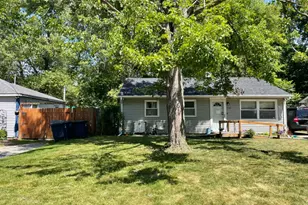 610 Davidson Ave, Michigan City, IN 46360 - Photo 2