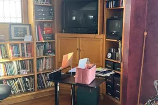 211 W 10th St, Michigan City, IN 46360 - Photo 6