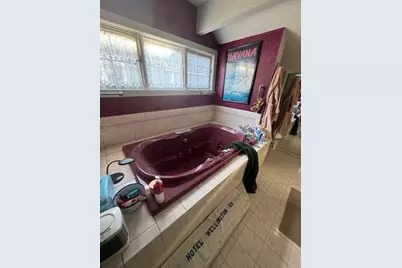 211 W 10th Street, Michigan City, IN 46360 - Photo 12