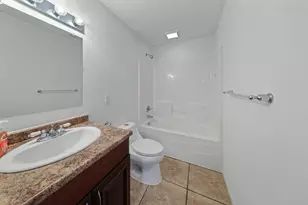 357 S Greenwich St, Valparaiso, IN 46383 - Photo 12