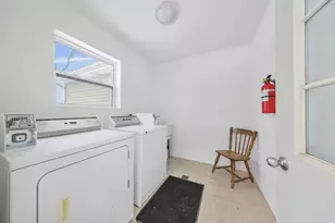 357 S Greenwich St, Valparaiso, IN 46383 - Photo 14