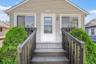 2733 Vermillion St, Lake Station, IN 46405 - Photo 4