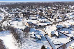 9679 E Oakridge Dr, Saint John, IN 46373 - Photo 32