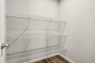 125 Mayfield Dr, Michigan City, IN 46360 - Photo 4