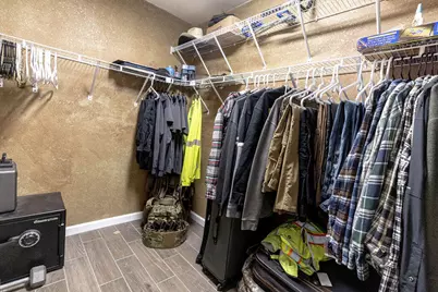 221 W Howard Street, Brook, IN 47922 - Photo 16