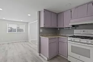 1401 Robin Rd, Valparaiso, IN 46383 - Photo 10