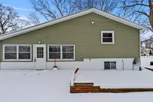 1401 Robin Rd, Valparaiso, IN 46383 - Photo 26