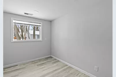 1401 Robin Road, Valparaiso, IN 46383 - Photo 16