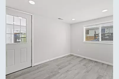 1401 Robin Road, Valparaiso, IN 46383 - Photo 6