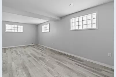 1401 Robin Road, Valparaiso, IN 46383 - Photo 18