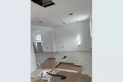 647 Vermont Street, Gary, IN 46402 - Photo 6