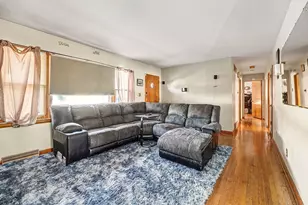 5418 Georgia St, Merrillville, IN 46410 - Photo 2