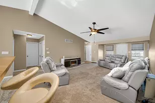 2799 W 84th Ln, Merrillville, IN 46410 - Photo 4