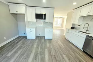 1563 177th Pl, Hammond, IN 46324 - Photo 6