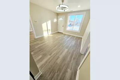 1563 177th Place, Hammond, IN 46324 - Photo 2