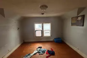 241 S Porter St, Michigan City, IN 46360 - Photo 10