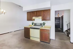 10023 W 93rd Ave, Saint John, IN 46373 - Photo 6