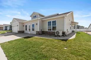 6367 Jasmine Ave, Portage, IN 46368 - Photo 1