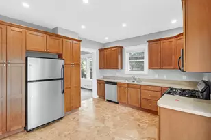 1714 Indiana Ave, La Porte, IN 46350 - Photo 16