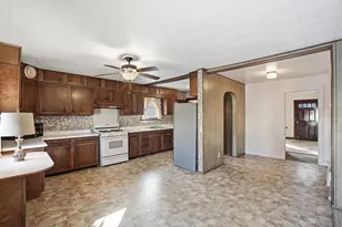 624 N West St, Crown Point, IN 46307 - Photo 6