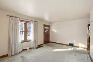 624 N West St, Crown Point, IN 46307 - Photo 10