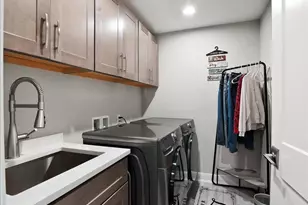 9317 Michigan Dr, Crown Point, IN 46307 - Photo 36