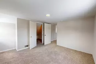 218 N Ash St, Hobart, IN 46342 - Photo 34