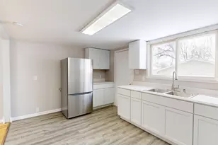 218 N Ash St, Hobart, IN 46342 - Photo 26