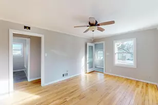 218 N Ash St, Hobart, IN 46342 - Photo 8