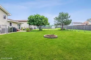 1325 W 75th Pl, Merrillville, IN 46410 - Photo 18