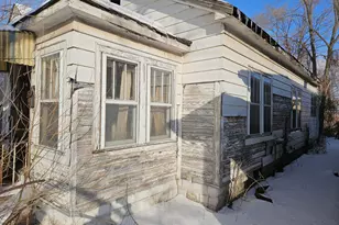 2525 Tyler St, Gary, IN 46407 - Photo 1