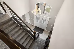 1089 Lakeview Dr, Hobart, IN 46342 - Photo 4