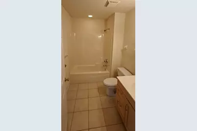 2721 Georgetowne Drive #D1, Highland, IN 46322 - Photo 22