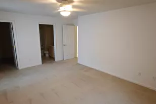 2721 Georgetowne Dr, Highland, IN 46322 - Photo 20