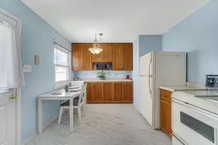 8031 North Dr, Highland, IN 46322 - Photo 8