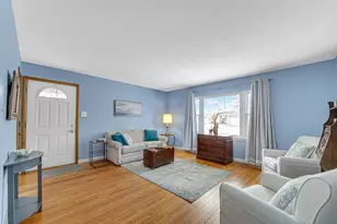 8031 North Dr, Highland, IN 46322 - Photo 4