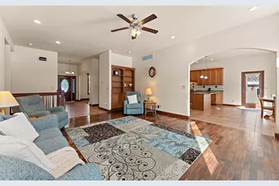 2651 Woodbine Drive, Valparaiso, IN 46383 - Photo 12