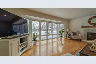 1008 N Roeske Avenue, Michigan City, IN 46360 - Photo 4