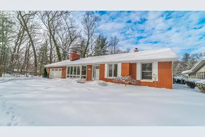 1008 N Roeske Avenue, Michigan City, IN 46360 - Photo 2