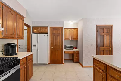 176 Wexford, Valparaiso, IN 46385 - Photo 18