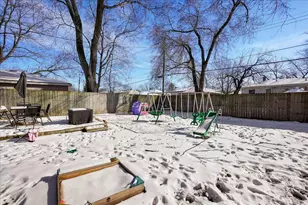 3340 Maple Dr, Highland, IN 46322 - Photo 24