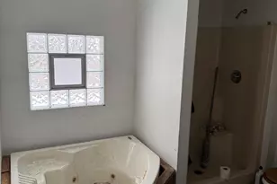 10683 N 253 E, Demotte, IN 46310 - Photo 8