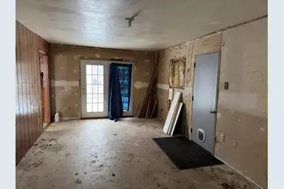 10683 N 253 E, Demotte, IN 46310 - Photo 14