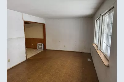 10683 N 253 E, Demotte, IN 46310 - Photo 4