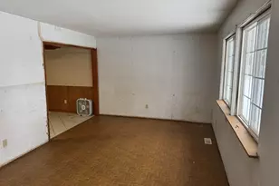 10683 N 253 E, Demotte, IN 46310 - Photo 4