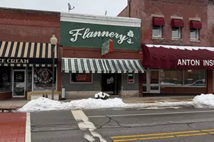 125 S Calumet Rd, Chesterton, IN 46304 - Photo 2