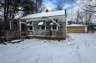 2012 Hovey Pl, Gary, IN 46406 - Photo 2